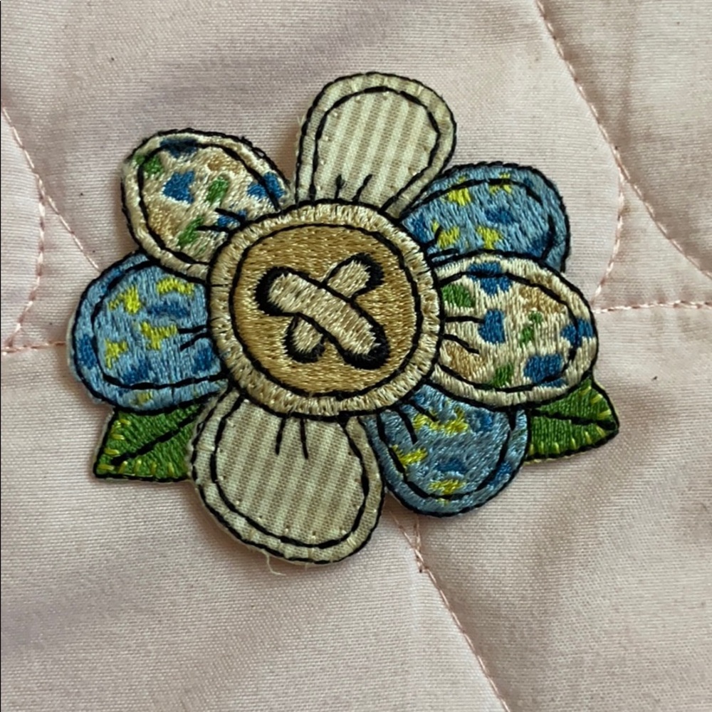 Sew on patch❤️